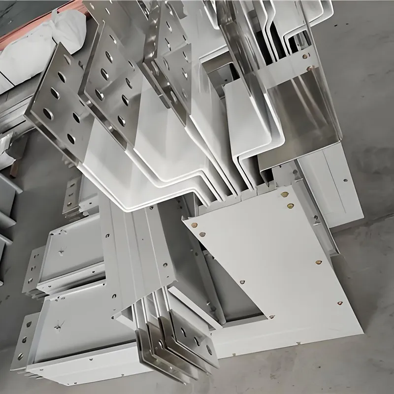 Kobre eroaleen Sandwich Busway