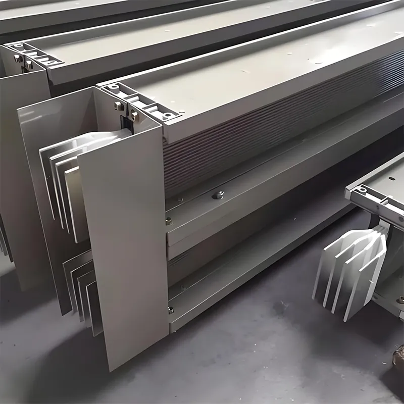 Behe Tentsioko Sandwich Busway